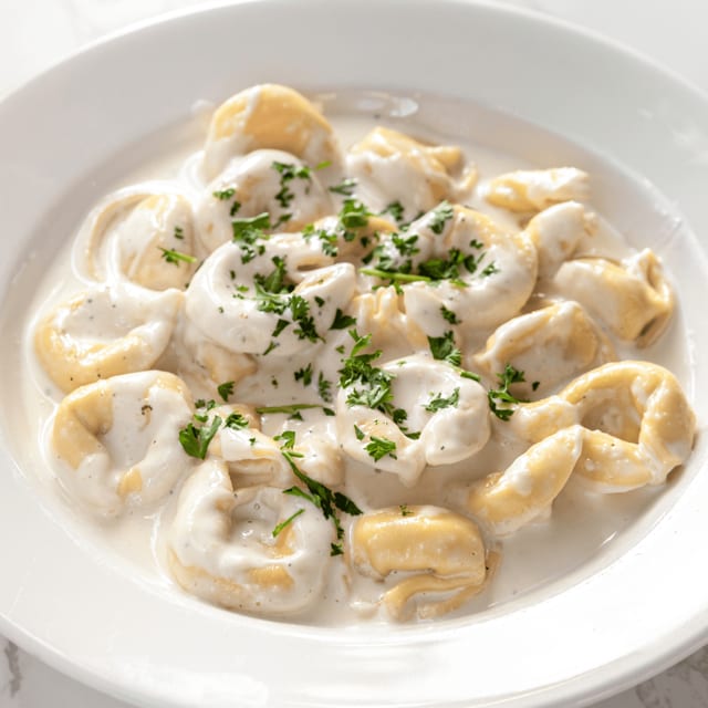 Tortellini Alfredo.