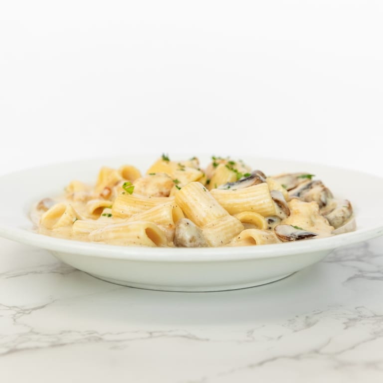 Top-Rated Italian Dining on Shields Avenue